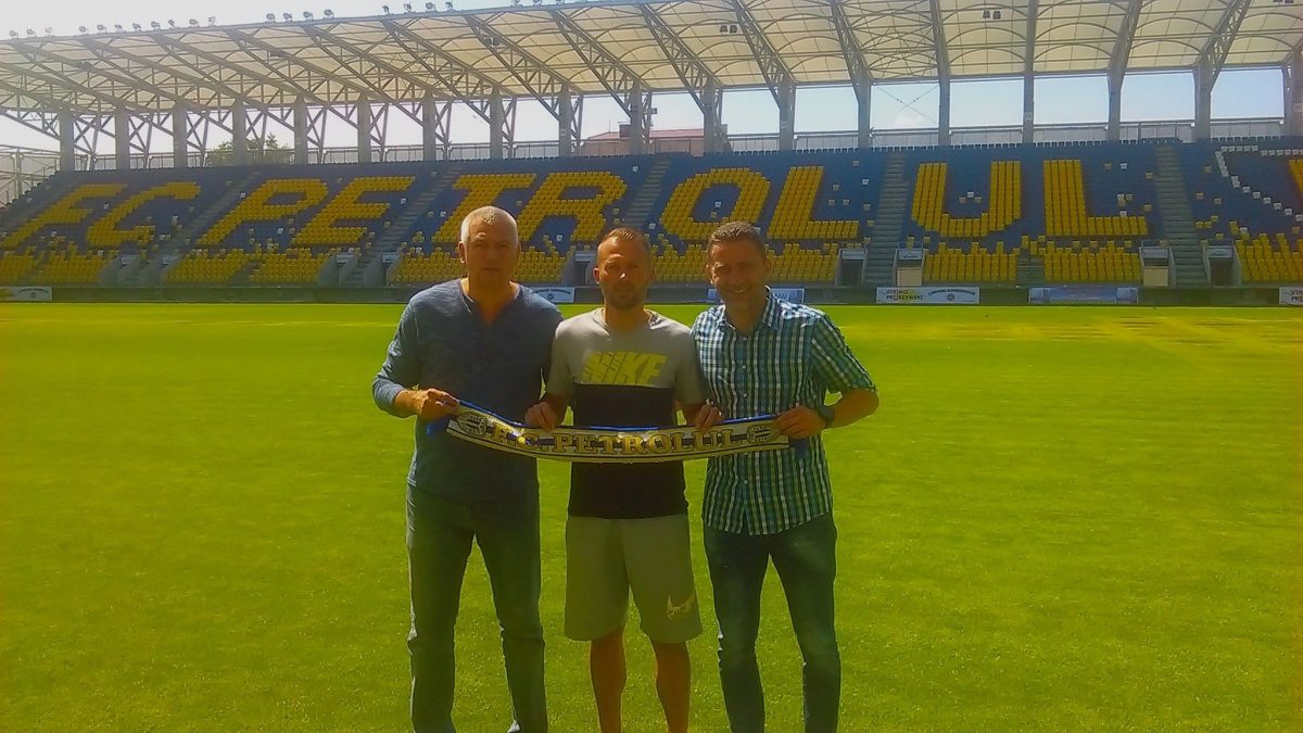 Alexandru Puchea cu Octavian Grigore si Cristian Vlad, sportonlineph.ro