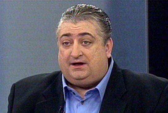 Marian Iancu nu ştie ce să mai facă: să mai stea la Poli ori să vină la SC FC Petrolul? Marian Iancu nu ştie ce să mai facă: să mai stea la Poli ori să vină la SC FC Petrolul?