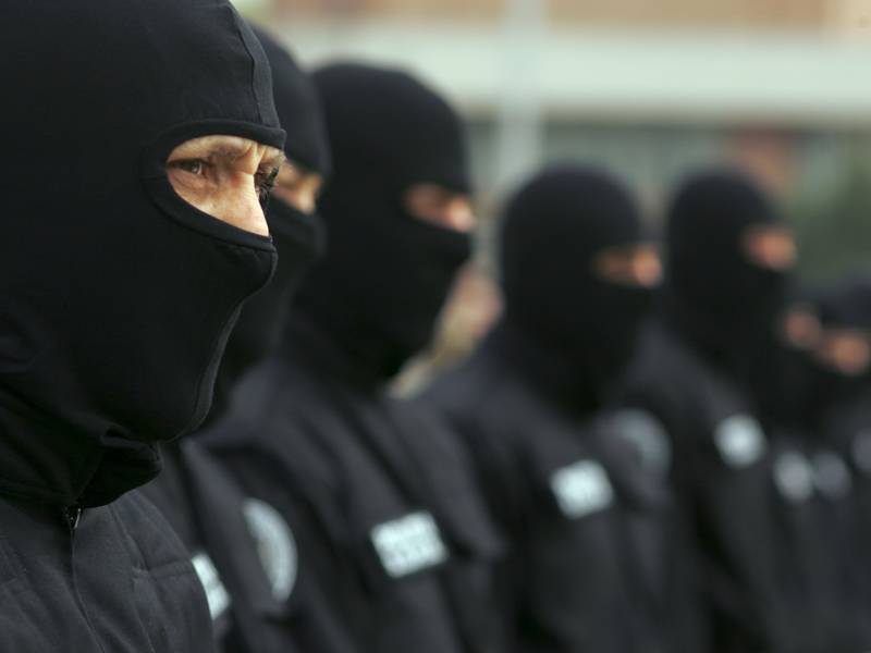 Percheziţii la suspecţi de evaziune fiscală Percheziţii la suspecţi de evaziune fiscală