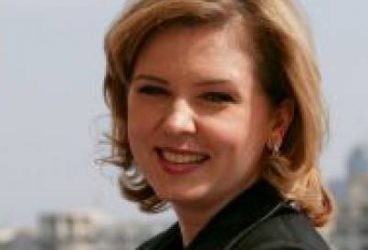 Roberta Anastase mesaj pentru Graţiela Gavrilescu: “Aveţi o bulă din care respiraţi aer curat în Ploieşti?”