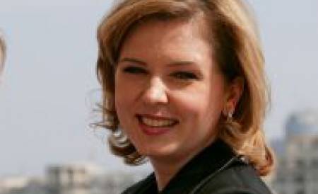 Roberta Anastase mesaj pentru Graţiela Gavrilescu: “Aveţi o bulă din care respiraţi aer curat în Ploieşti?”