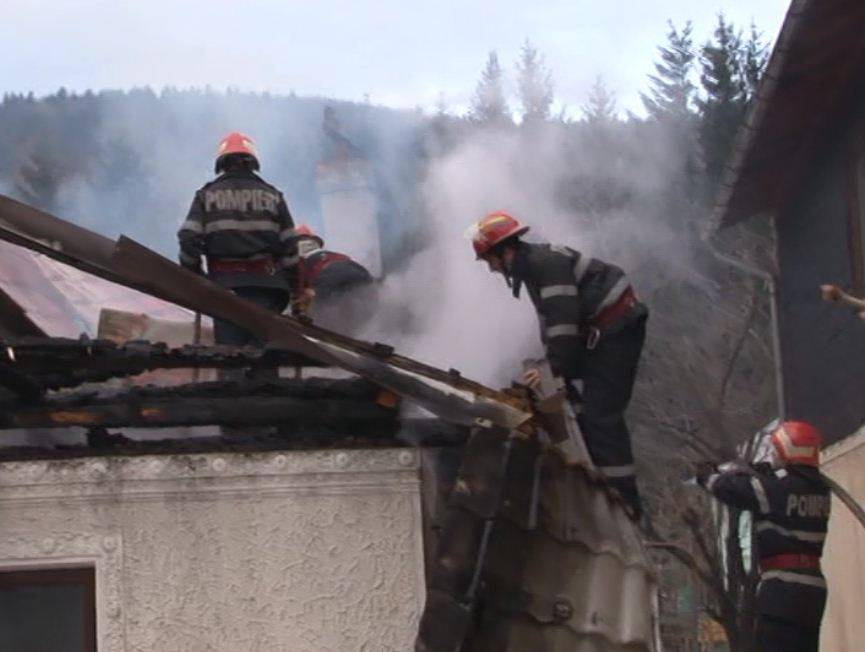 Află ce amendă rişti dacă provoci un incendiu de vegetaţie Află ce amendă rişti dacă provoci un incendiu de vegetaţie
