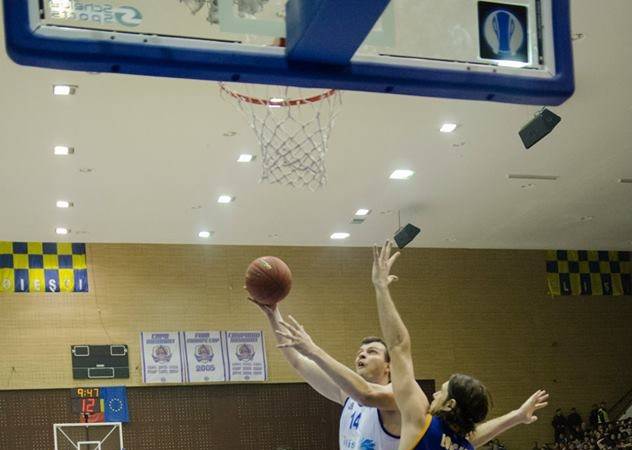 CSU Asesoft a debutat cu dreptul în faţa Farului, însă e loc pentru mult mai bine în grupele EuroChallenge CSU Asesoft a debutat cu dreptul în faţa Farului, însă e loc pentru mult mai bine în grupele EuroChallenge