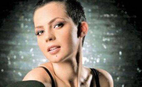 Actriţa prahoveană Maria Dinulescu a plecat în SUA. Ea se va stabili în Los Angeles Actriţa prahoveană Maria Dinulescu a plecat în SUA. Ea se va stabili în Los Angeles