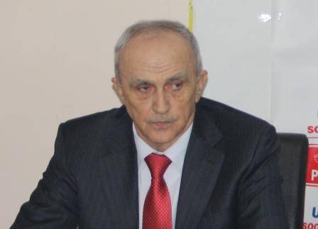 Mircea Cosma şi Vlad Cosma condamnaţi la închisoare. Decizia nu este definitivă Mircea Cosma şi Vlad Cosma condamnaţi la închisoare. Decizia nu este definitivă