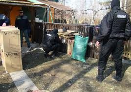 Ploiești/Poliția a făcut percheziție generală în cartierul Mimiu. VIDEO