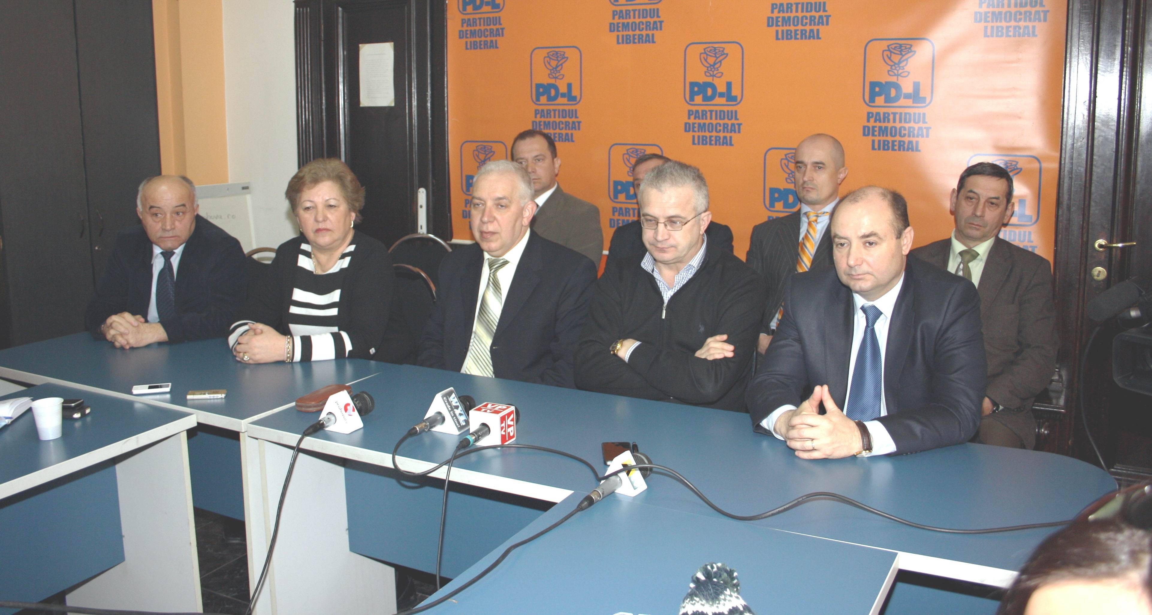 Candidaţii PDL la primăriile din Colegiul 2, Câmpina Candidaţii PDL la primăriile din Colegiul 2, Câmpina