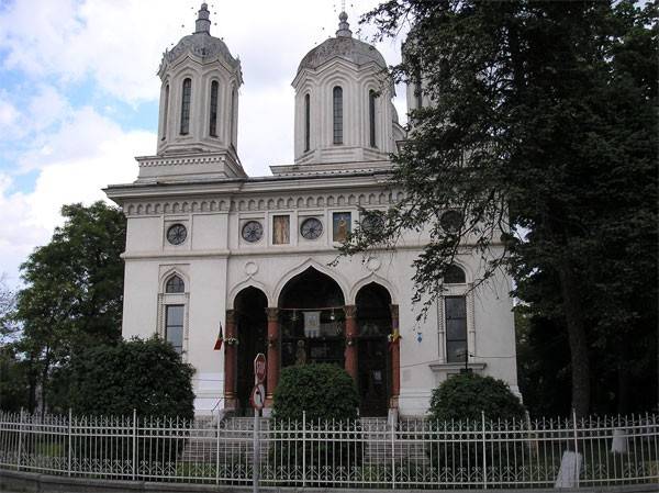 Bisericile din Ploiești unde polițiștii locali vor fi prezenți în Noaptea de Înviere