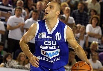 Cătălin Burlacu a dus-o aproape de unul singur pe CSU Asesoft la un pas de finala campionatului Diviziei A Cătălin Burlacu a dus-o aproape de unul singur pe CSU Asesoft la un pas de finala campionatului Diviziei A