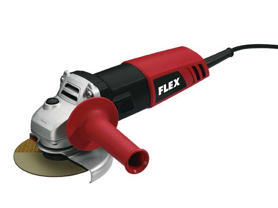 Prins în noaptea de Înviere, imediat după ce a furat din gospodăria preotului care ţinea slujba Prins în noaptea de Înviere, imediat după ce a furat din gospodăria preotului care ţinea slujba