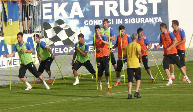 “Lupii” s-au mutat la Mogoşoaia şi se antrenează la Buftea “Lupii” s-au mutat la Mogoşoaia şi se antrenează la Buftea