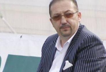 Dilemele lui Florian Walter, aflat între fostul şi actualul primar al Ploieştiului