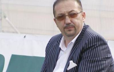 Dilemele lui Florian Walter, aflat între fostul şi actualul primar al Ploieştiului Dilemele lui Florian Walter, aflat între fostul şi actualul primar al Ploieştiului