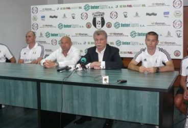 Astra a atras trei foşti petrolişti în “9 Mai”: Eusebiu Tudor, dr. Mircea Miu şi Selim Ben Djemia