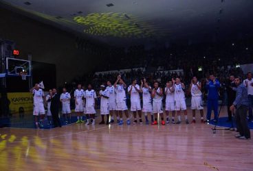 Premierul Victor Ponta și miniștrii Liviu Dragnea și Nicolae Bănicioiu au onorat cu prezența inaugurarea renovatei săli Olimpia din Ploiești