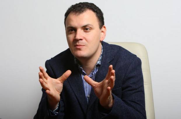 Sebastian Ghiţă, Daniel Savu şi Ion Eparu – miniştri în Guvernul PRU Sebastian Ghiţă, Daniel Savu şi Ion Eparu – miniştri în Guvernul PRU