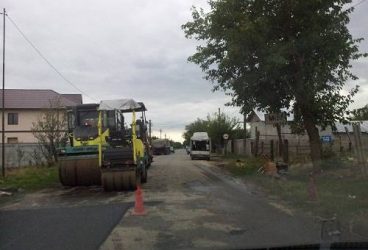 Ca PE VREMURI la vizitele “tovarăşului”.  PREMIERULUI PONTA I-A FOST AŞTERNUT DE URGENŢĂ COVOR ASFALTIC DE LA MIZIL LA POARTA CRAMEI BUDUREASCA