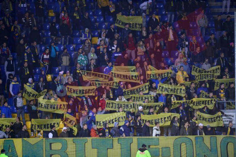 Bannere_galerie_la_meciul_cu_Viitorul_prosport.ro