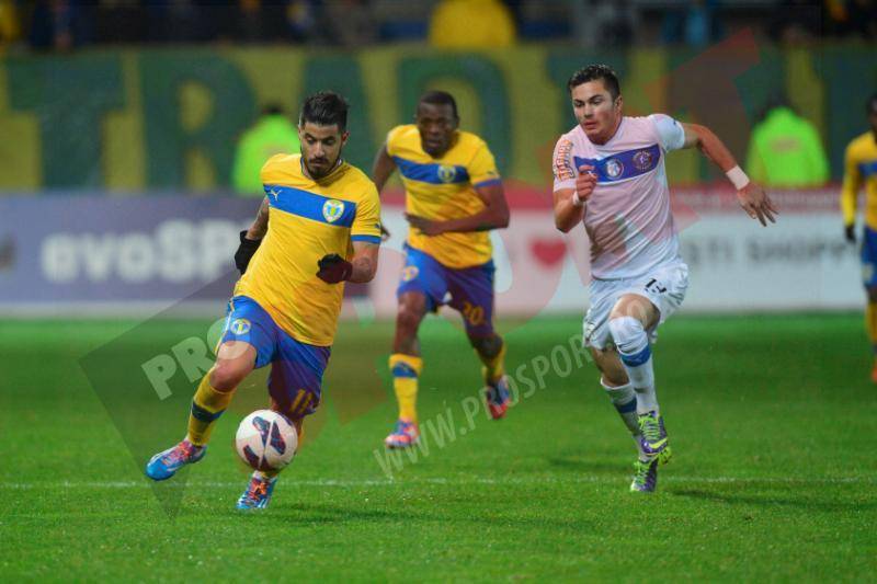 Deja-vu: Petrolul – Viitorul 3-0 (0-0) Deja-vu: Petrolul – Viitorul 3-0 (0-0)