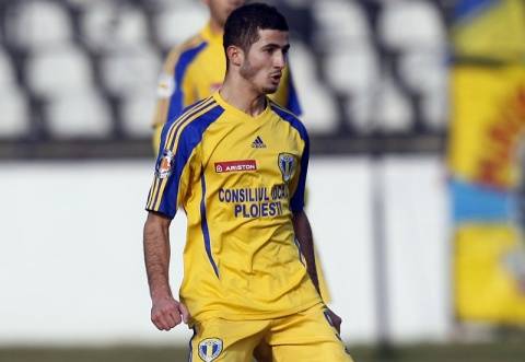 Altă belea pe capul SC FC Petrolul – chemată la tribunal pentru achiziția unor foști jucători ai Universității Craiova Altă belea pe capul SC FC Petrolul – chemată la tribunal pentru achiziția unor foști jucători ai Universității Craiova