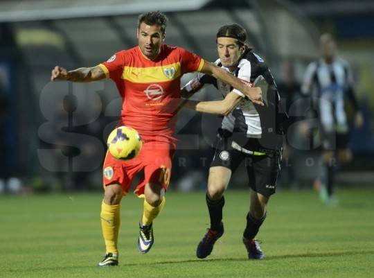 Mutu va debuta cu ghete noi la Brașov, furnizate de un fost… stelist Mutu va debuta cu ghete noi la Brașov, furnizate de un fost… stelist