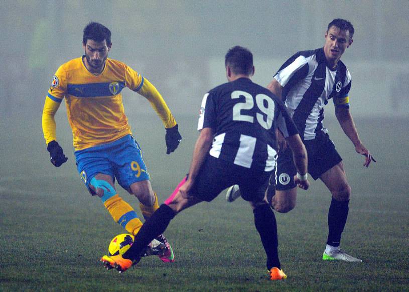 Hamza_Younes_contra_lui_Emil_Ducu_Ninu_si_Bucsa_prosport.ro