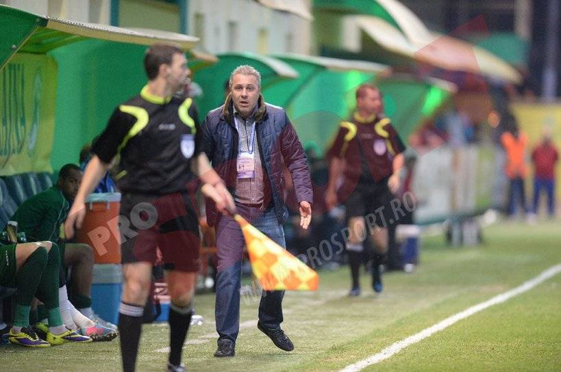 Șumudică – prieten cu “Vamă”, dar de ce contra lui Răzvan? Șumudică – prieten cu “Vamă”, dar de ce contra lui Răzvan?