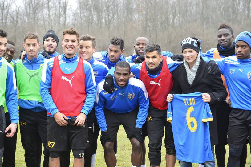 Campania de strângere a banilor pentru ajutorarea juniorului Vlad Radu a avut efect imediat Campania de strângere a banilor pentru ajutorarea juniorului Vlad Radu a avut efect imediat