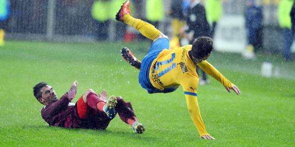 Guilherme_cu_CFR_la_Ploiesti_fcpetrolul.ro