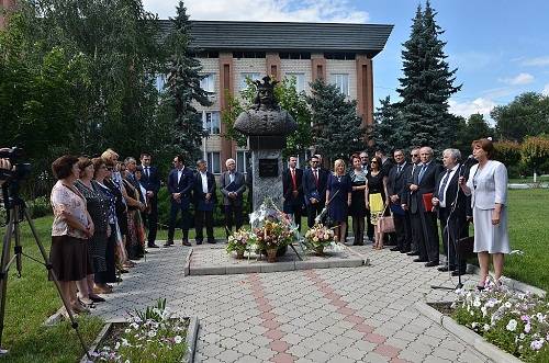 Şedinţă a Consiliului Judeţean Prahova, peste Prut Şedinţă a Consiliului Judeţean Prahova, peste Prut