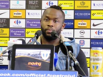 Toto_Tamuz_in_conferinta_de_presa_fcpetrolul.ro_mica