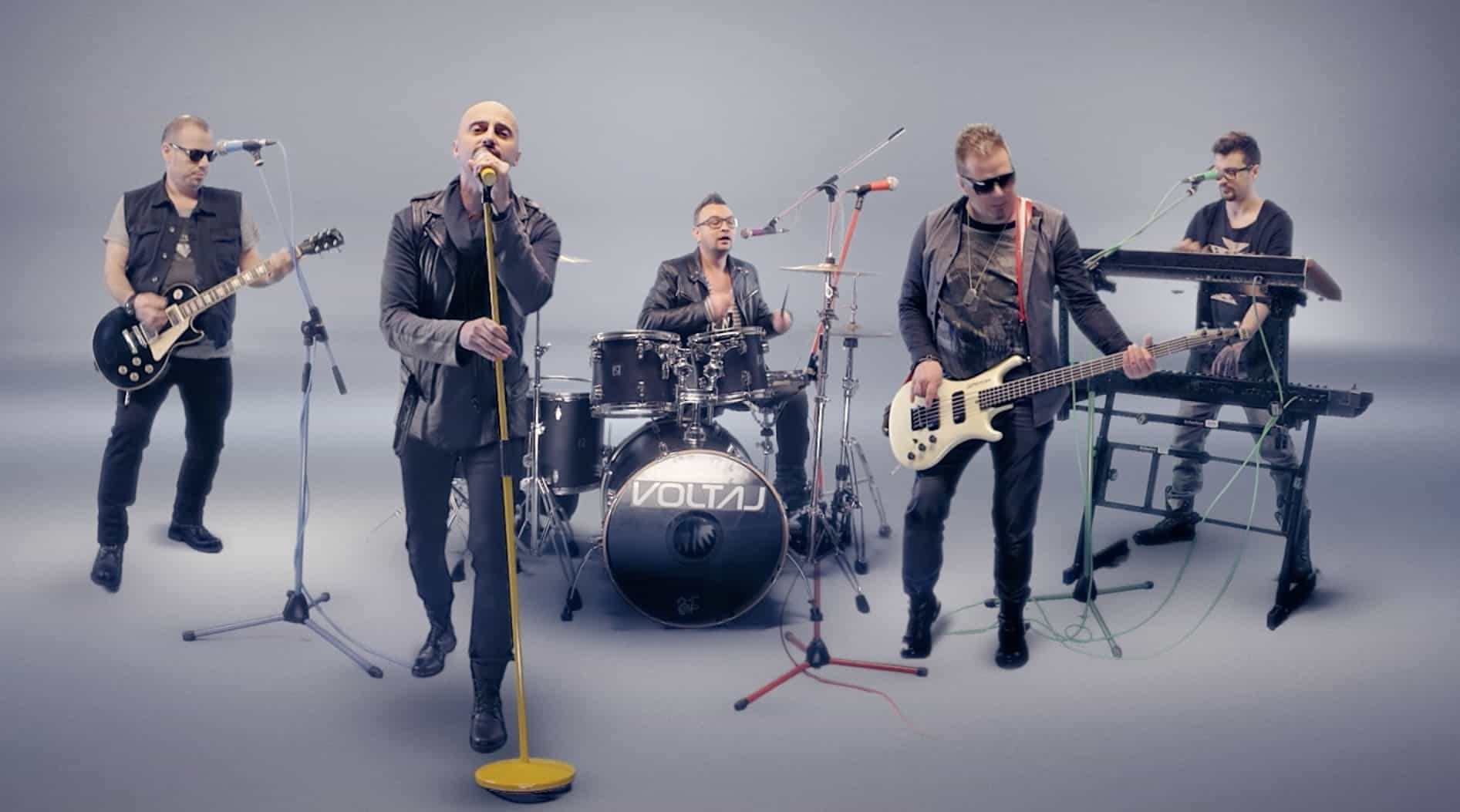 Voltaj şi Taraful din Clejani cântă duminică la Urlaţi Voltaj şi Taraful din Clejani cântă duminică la Urlaţi