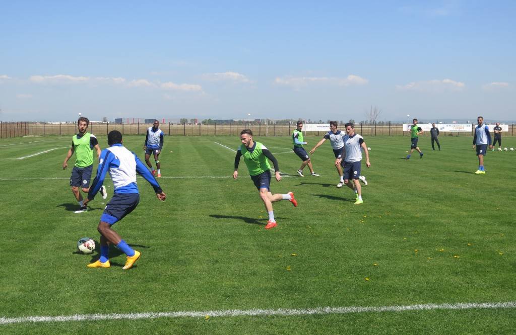 Drumul spre Piatra Neamț a pornit de la Strejnic. Locul amintirilor frumoase ale Petrolului Drumul spre Piatra Neamț a pornit de la Strejnic. Locul amintirilor frumoase ale Petrolului