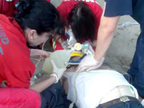 Un bărbat a murit după ce a căzut de pe un bloc din Ploieşti Un bărbat a murit după ce a căzut de pe un bloc din Ploieşti