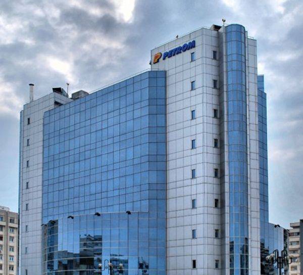 Primăria Ploieşti părăseşte Casa Albă Primăria Ploieşti părăseşte Casa Albă