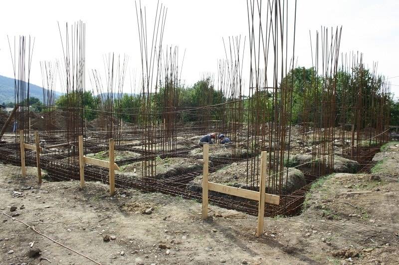 Au început lucrările la un nou bloc ANL în Vălenii de Munte Au început lucrările la un nou bloc ANL în Vălenii de Munte