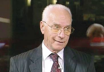 Col(r) Filip Teodorescu:”Conducerile politice au realizat că,dacă nu controlezi sistemul de informaţii,eşti mort” Col(r) Filip Teodorescu:”Conducerile politice au realizat că,dacă nu controlezi sistemul de informaţii,eşti mort”