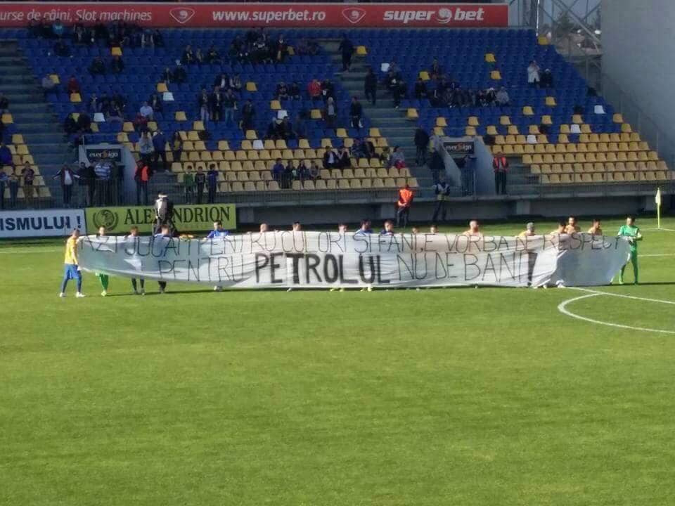 Învățămintele unui banner afișat de “lupi” Învățămintele unui banner afișat de “lupi”