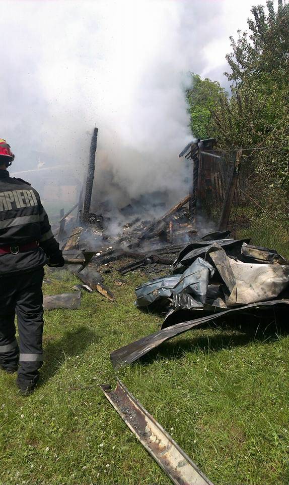 O ţigară uitată aprinsă a produs o tragedie la Breaza O ţigară uitată aprinsă a produs o tragedie la Breaza