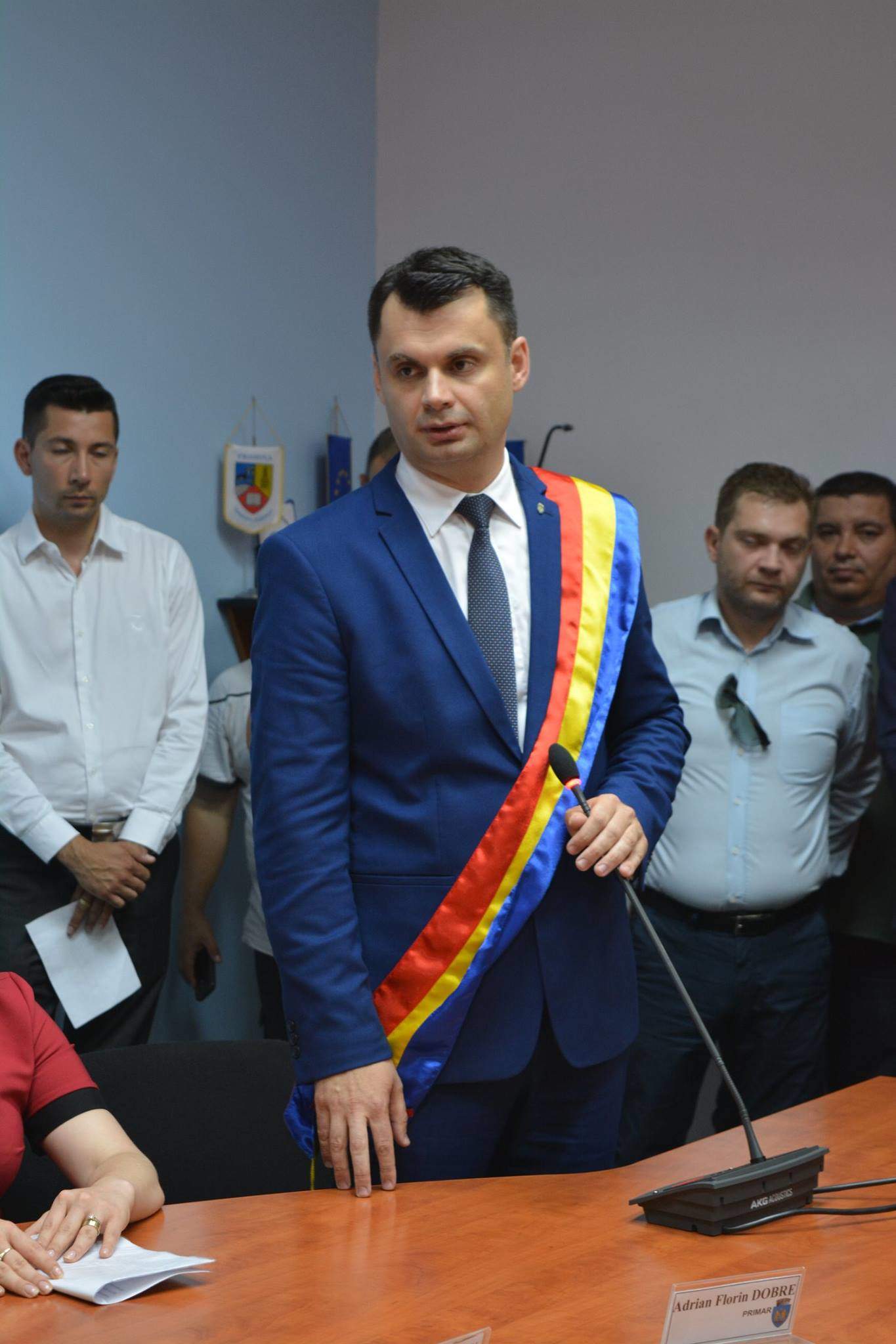 Adrian Dobre – primar, Cristian Ganea şi George Pană viceprimari la Ploieşti – GALERIE FOTO Adrian Dobre – primar, Cristian Ganea şi George Pană viceprimari la Ploieşti – GALERIE FOTO