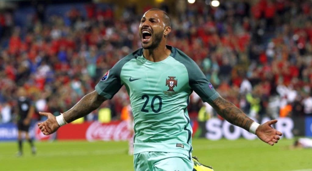 Debut cu meciuri lungi în optimile EURO. Țara Galilor a câștigat derbiul… Brexit! Polonia și Portugalia o însoțesc în sferturi Debut cu meciuri lungi în optimile EURO. Țara Galilor a câștigat derbiul… Brexit! Polonia și Portugalia o însoțesc în sferturi