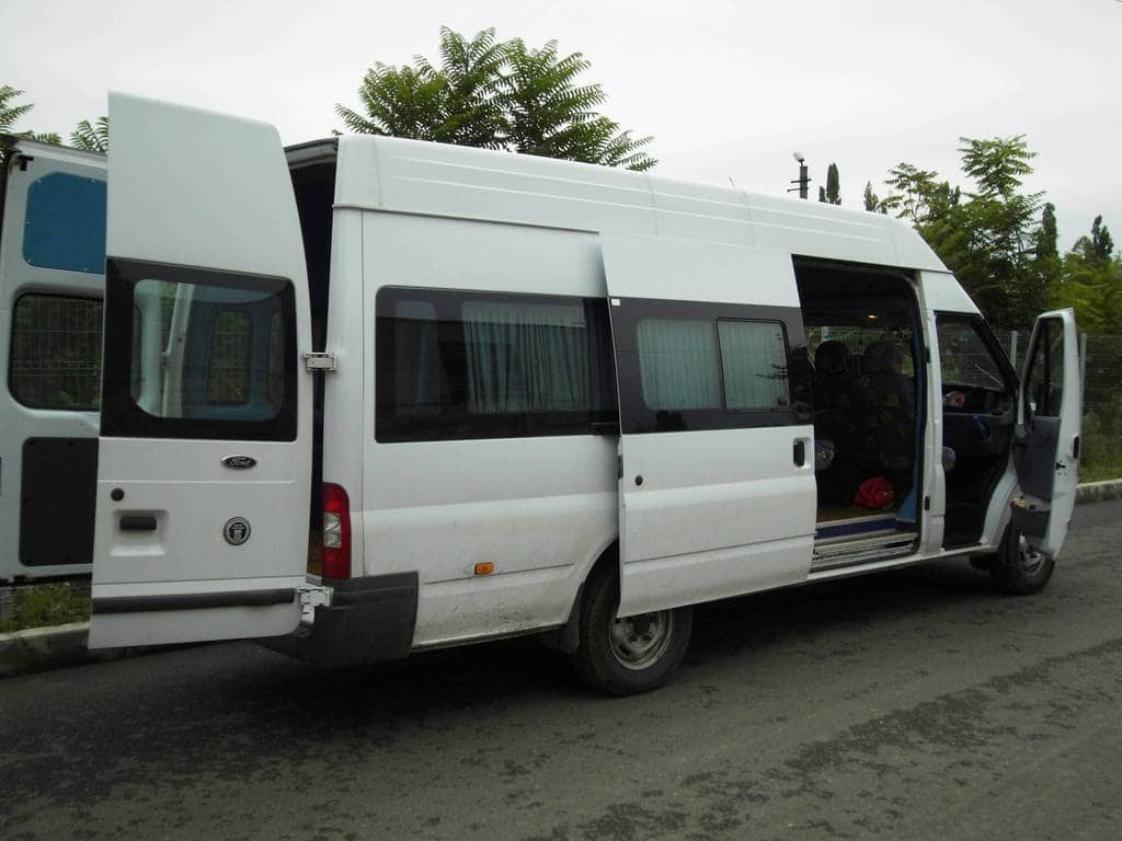 Un bărbat a murit în microbuzul Brebu-Telega Un bărbat a murit în microbuzul Brebu-Telega