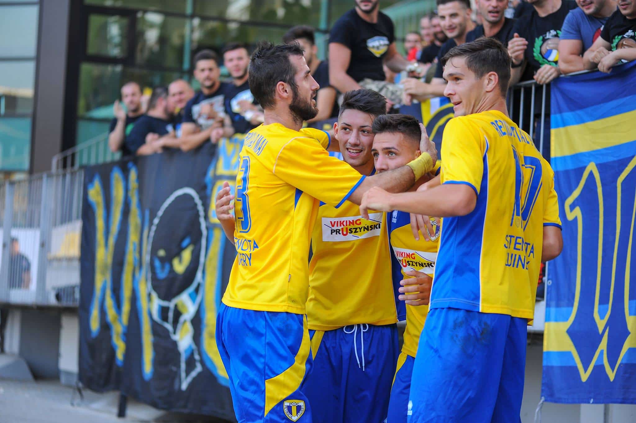 Tavi Grigore versus echipa din orașul natal: Petrolul ’52 – Unirea Urlați, astăzi de la 17.00, pe “Ilie Oană” Tavi Grigore versus echipa din orașul natal: Petrolul ’52 – Unirea Urlați, astăzi de la 17.00, pe “Ilie Oană”