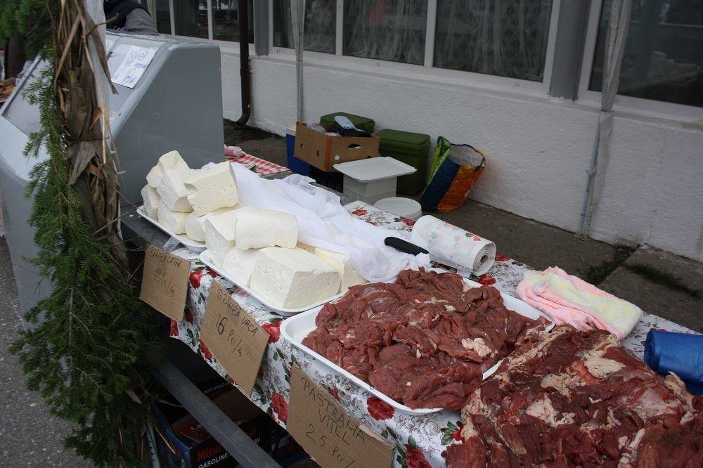 Producători din Prahova, la Târgul de produse agroalimentare din curtea Ministerului Agriculturii Producători din Prahova, la Târgul de produse agroalimentare din curtea Ministerului Agriculturii