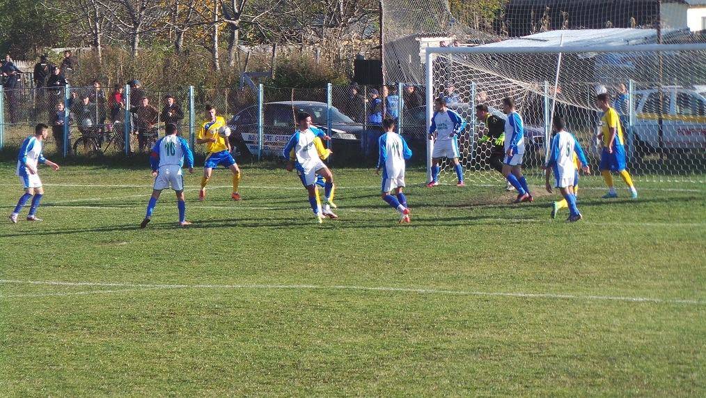 Petrolul ’52 a tăiat… Avântul Măneciului și a revenit acolo unde-i este locul! Găzarii, din nou pe prima poziție Petrolul ’52 a tăiat… Avântul Măneciului și a revenit acolo unde-i este locul! Găzarii, din nou pe prima poziție