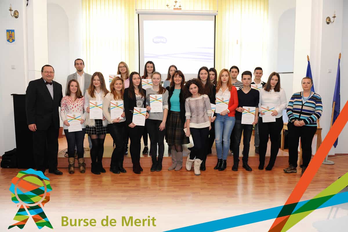 Premii de 1.500 de lei pentru cei mai buni elevi din Câmpina