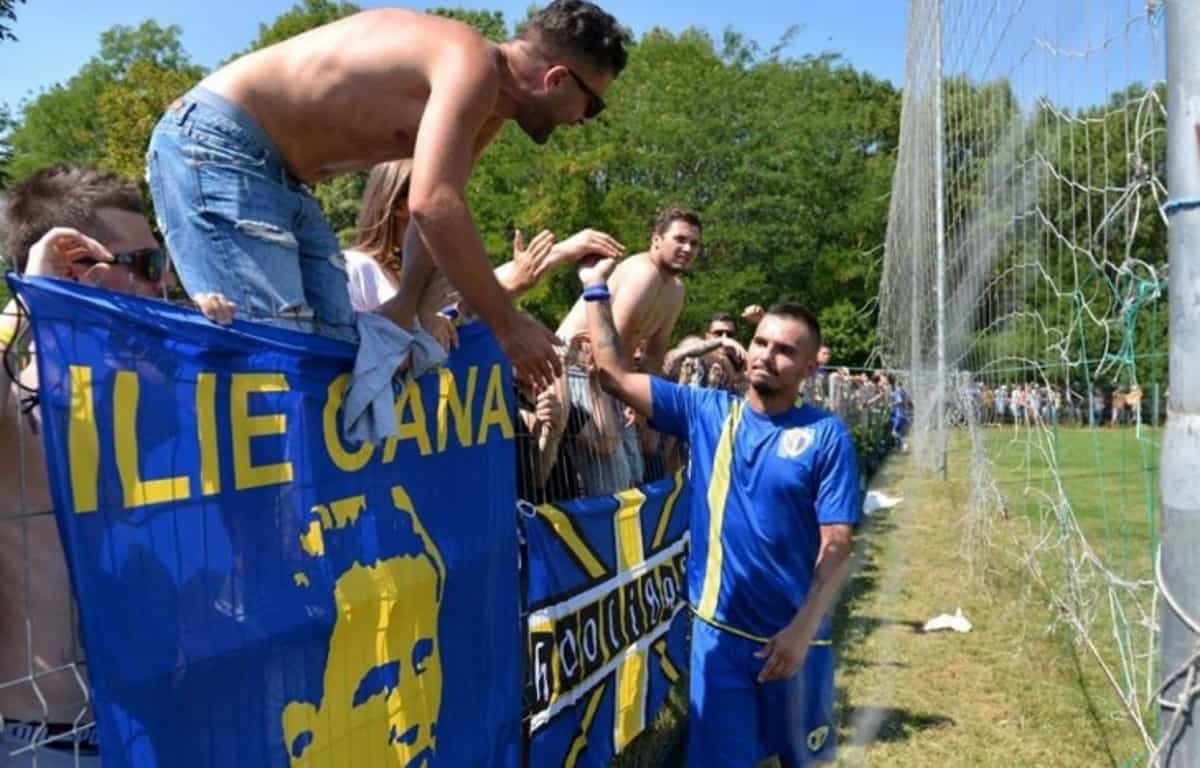 Ultima strigare în sezonul fotbalistic județean de toamnă: Petrolul ’52, contra ultrașilor săi, și Blejoiul, acasă, visează la… finala lor!