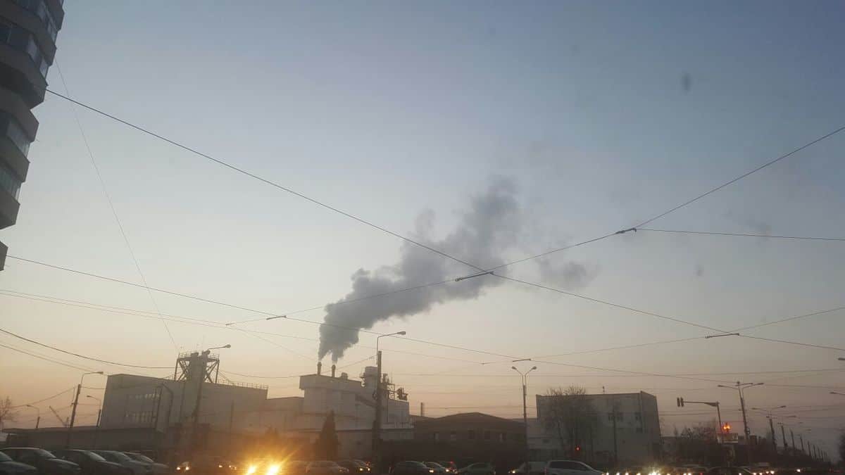 DERO face cadou de Sărbători ploieştenilor un fum gros DERO face cadou de Sărbători ploieştenilor un fum gros