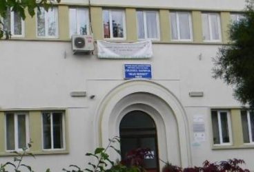 Programul after-school de la Colegiul Jean Monnet a fost suspendat. Reacţia primarului Adrian Dobre