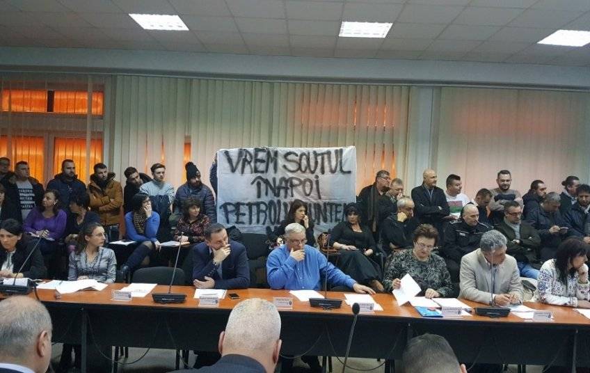 Nu s-a dat marca. Eventual la anul, a doua zi după Valentine’s Day. Se speră însă că nu și… la mulți ani! Nu s-a dat marca. Eventual la anul, a doua zi după Valentine’s Day. Se speră însă că nu și… la mulți ani!